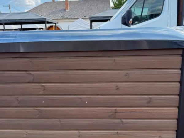 TOPÁZ 4+3 SZEMÉLYES DÉZSA PRÉMIUM AKRIL 3 KW ELEKTROMOS FŰTÉSSEL