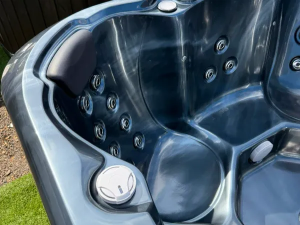 TOPÁZ 4+3 SZEMÉLYES DÉZSA PRÉMIUM AKRIL 3 KW ELEKTROMOS FŰTÉSSEL