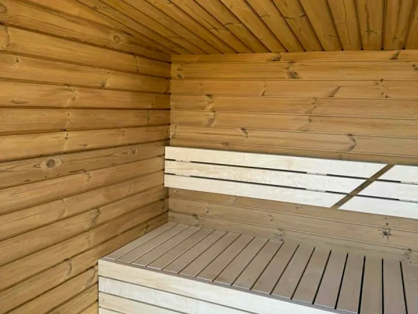 MODUL LUX SAUNA 4-6 FŐ RÉSZÉRE KÜLSŐ TŰZTERŰ FATÜZELÉSŰ KÁLYHÁVAL