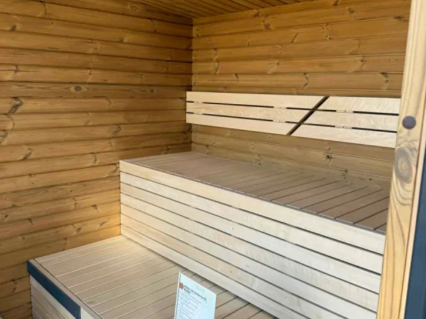 MODUL LUX SAUNA 4-6 FŐ RÉSZÉRE KÜLSŐ TŰZTERŰ FATÜZELÉSŰ KÁLYHÁVAL