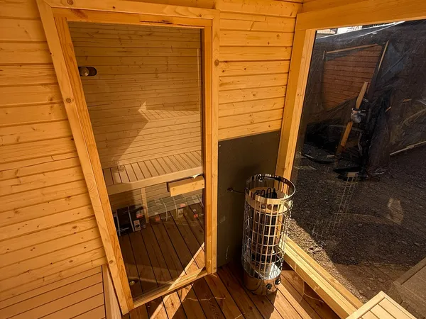 6 SZEMÉLYES VIP LUX SZAUNA – ELEKTROMOS KÁLYHÁVAL