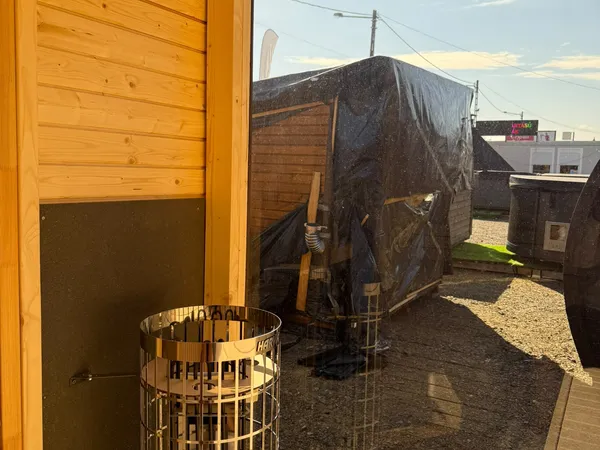 6 SZEMÉLYES VIP LUX SZAUNA – ELEKTROMOS KÁLYHÁVAL