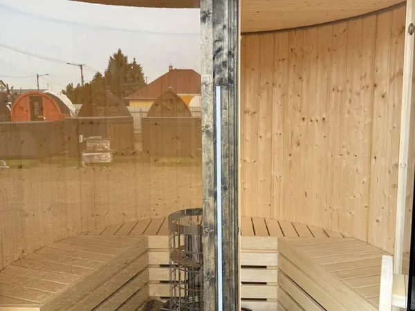 4 SZEMÉLYES CILINDRO SZAUNA – HARVIA 9 KW ELEKTROMOS KÁLYHÁVAL